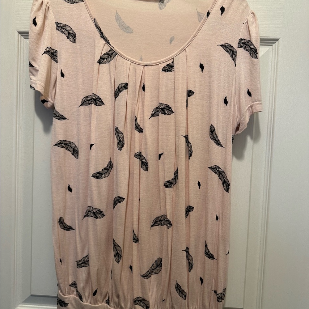Women's Pink Leaf Print Top